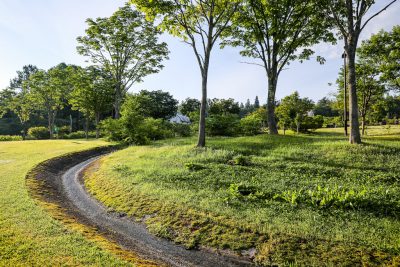 川-芝生広場