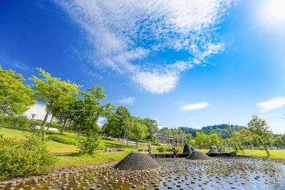 川-芝生広場